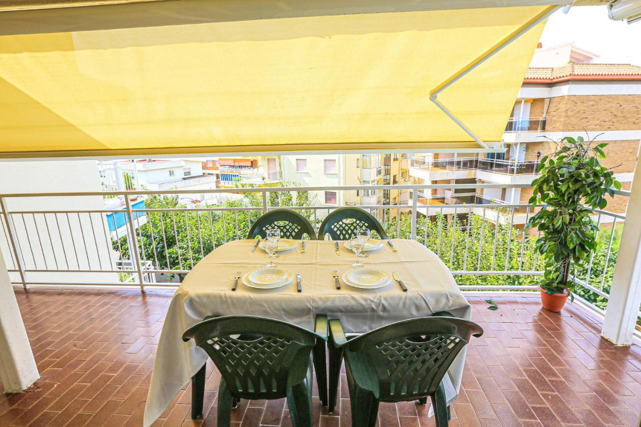 Coral - Only Families Apartment Cambrils Ngoại thất bức ảnh